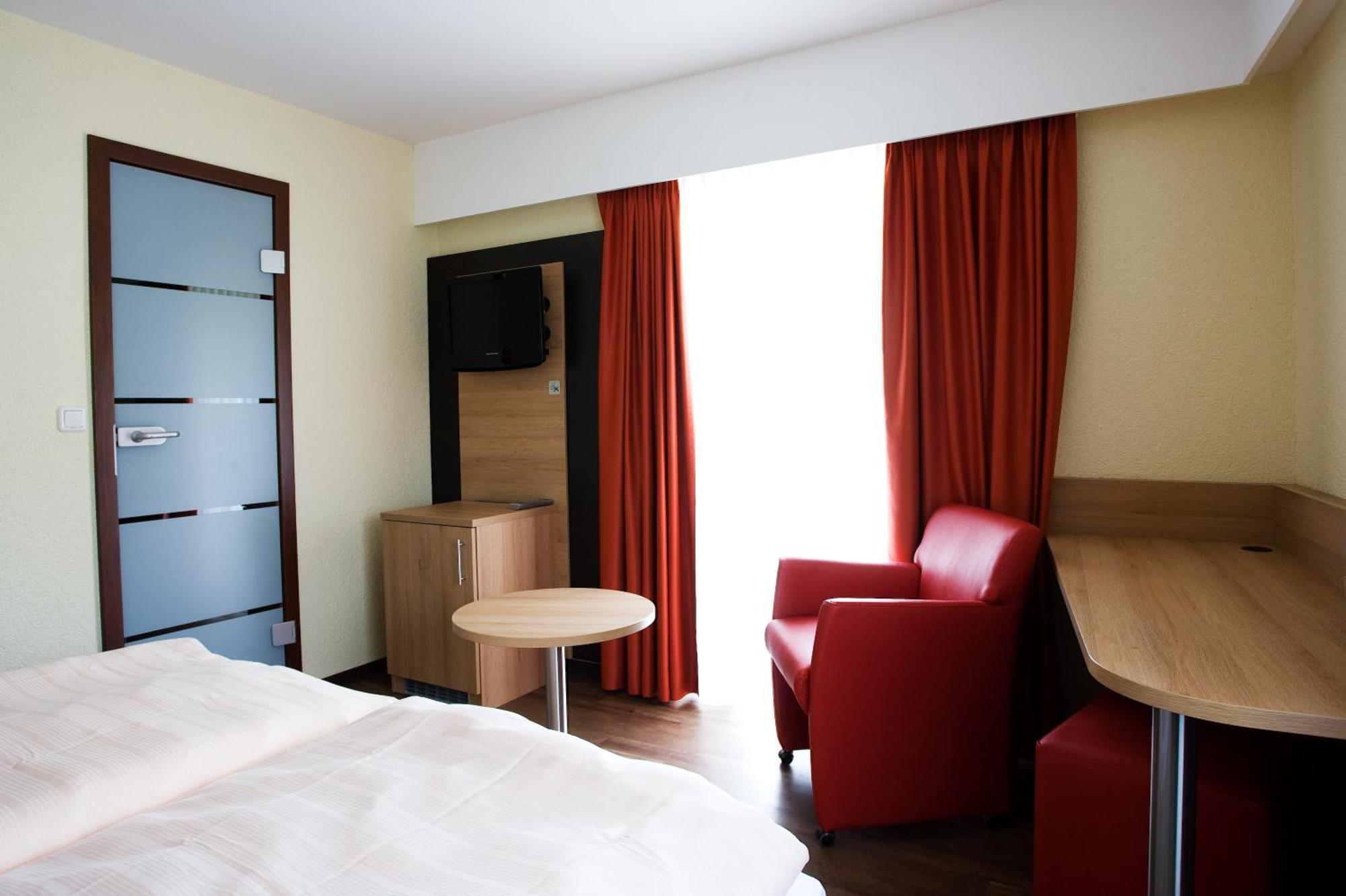 Hotel La Baia Cochem Zewnętrze zdjęcie